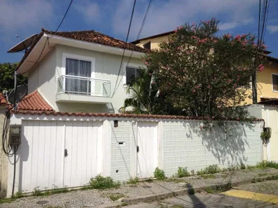 Casa com 4 Quartos à venda, 252m² no Freguesia (Jacarepaguá), Rio de Janeiro
