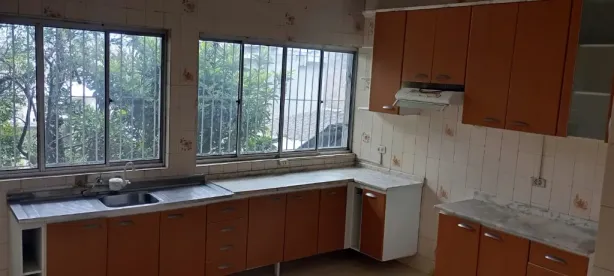 Casa com 3 Quartos para alugar, 285m² no Jardim Silveira, Barueri