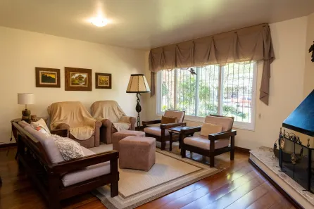 Casa com 3 Quartos à venda, 330m² no Areal, Pelotas