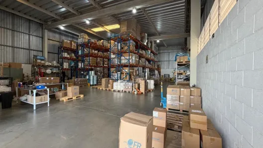 Galpão/Depósito/Armazém à venda, 702m² no Loteamento Industrial Veccon Zeta, Sumaré