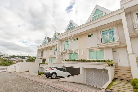 Casa de Condomínio com 4 Quartos à venda, 278m² no Santo Inácio, Curitiba