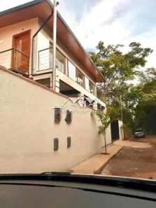Casa de Condomínio com 2 Quartos à venda, 90m² no Nogueira, Petrópolis