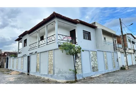 Casa com 4 Quartos à venda, 228m² no Jequiezinho, Jequié