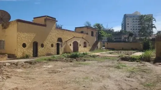 Lote/Terreno à venda, 1350m² no Parque Hotel, Araruama