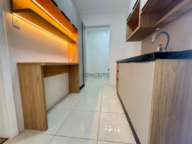 Apartamento com 2 Quartos para alugar, 70m² no Centro, Florianópolis
