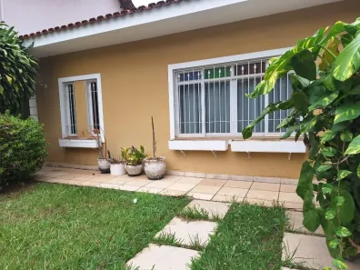 Casa com 3 Quartos à venda, 168m² no Cidade São Francisco, São Paulo