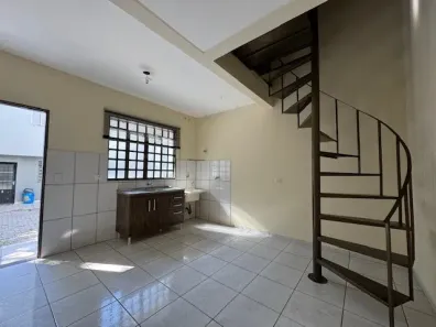 Apartamento com 1 Quarto para alugar, 30m² no Vila Esperança, Maringá