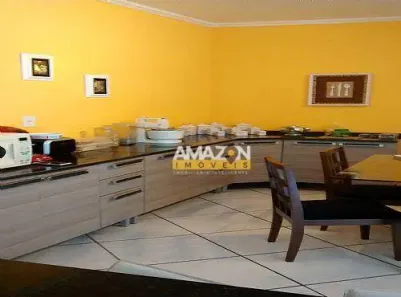 Sobrado com 3 Quartos à venda, 196m² no Conjunto Residencial São Francisco, Taubaté
