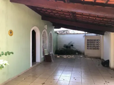 Imóvel Comercial com 3 Quartos à venda, 200m² no Jardim das Indústrias, São José dos Campos