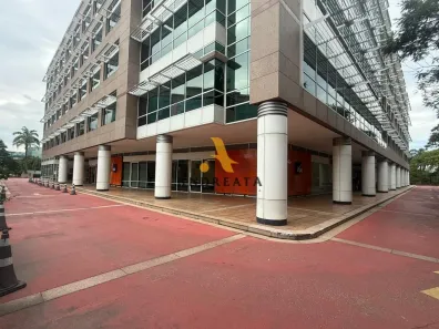 Ponto Comercial para alugar, 378m² no Barra Olímpica, Rio de Janeiro