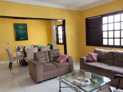 Casa com 2 Quartos para alugar, 180m² no Aurora, São Luís