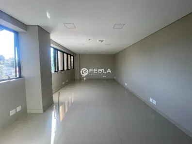 Sala Comercial para alugar, 40m² no Vila Santo Antônio, Americana