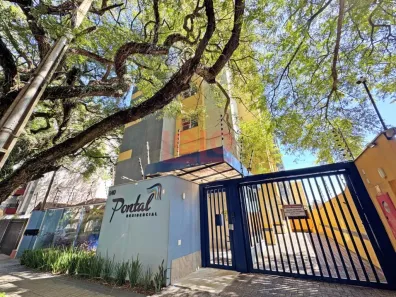 Apartamento com 1 Quarto para alugar, 32m² no Zona 07, Maringá