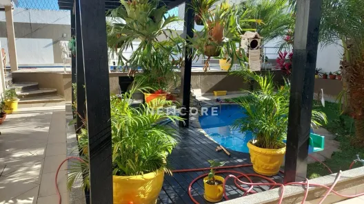 Sobrado com 3 Quartos à venda, 459m² no Piracangaguá, Taubaté