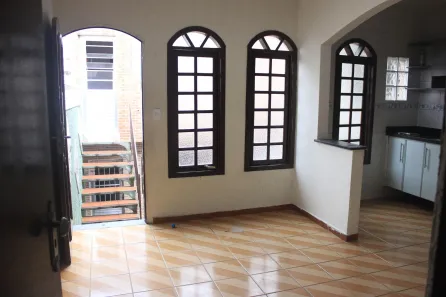 Casa com 2 Quartos para alugar, 110m² no Jardim City, Guarulhos