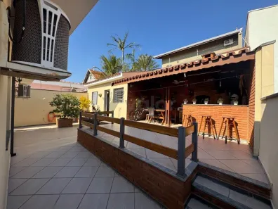 Casa com 3 Quartos à venda, 216m² no Jardim Chapadão, Campinas