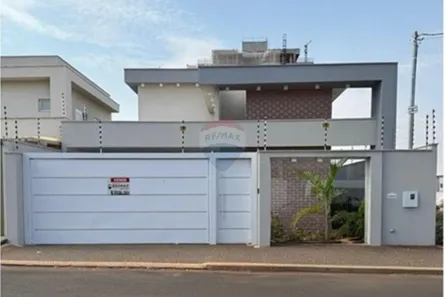 Casa com 3 Quartos à venda, 191m² no Residencial Interlagos, Rio Verde