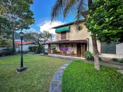 Casa com 4 Quartos à venda, 251m² no Piratininga, Niterói
