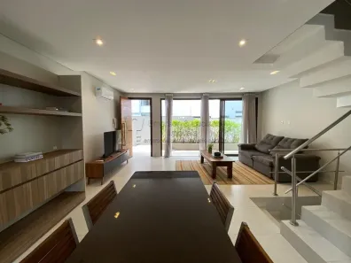 Casa de Condomínio com 3 Quartos à venda, 220m² no Lagoa da Conceição, Florianópolis