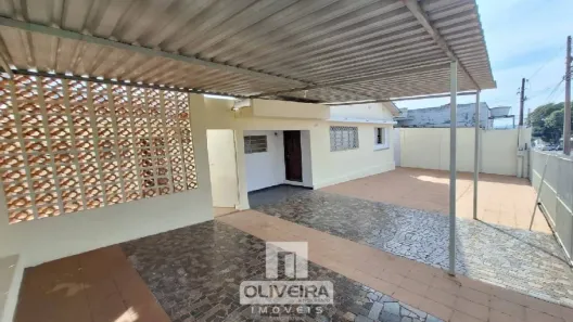 Casa com 3 Quartos para alugar, 300m² no Vila Galo, Americana