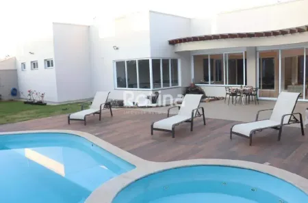 Casa com 5 Quartos à venda, 750m² no Santiago, Araguari