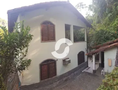 Casa com 5 Quartos à venda, 300m² no Itaipu, Niterói