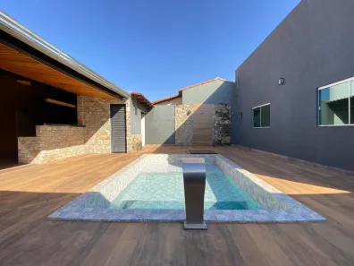Casa com 3 Quartos à venda, 198m² no Aclimação, Uberlândia