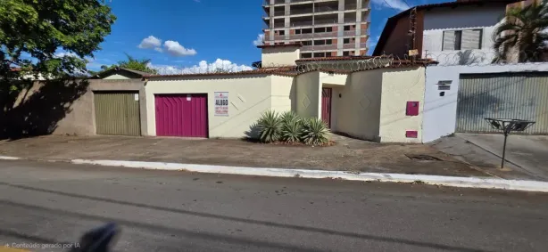 Casa com 3 Quartos para alugar, 420m² no Jardim Planalto, Goiânia
