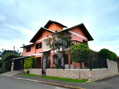 Casa com 4 Quartos para alugar, 185m² no Igara, Canoas