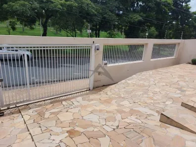 Casa com 3 Quartos à venda, 195m² no Vila Nogueira, Campinas