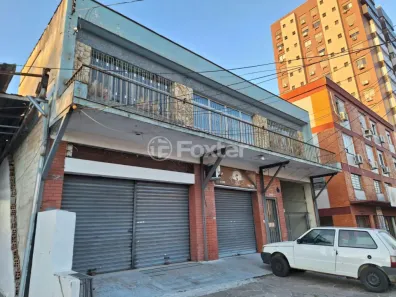 Prédio Comercial com 3 Quartos à venda, 300m² no Chácara das Pedras, Porto Alegre