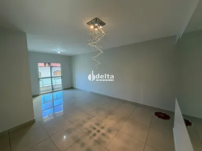 Apartamento com 4 Quartos para alugar, 106m² no Saraiva, Uberlândia