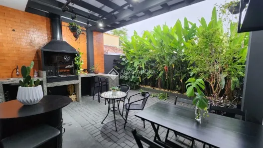 Casa com 2 Quartos à venda, 85m² no Petrópolis, Joinville