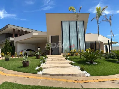Casa de Condomínio com 4 Quartos à venda, 236m² no Residencial Goiânia Golfe Clube, Goiânia