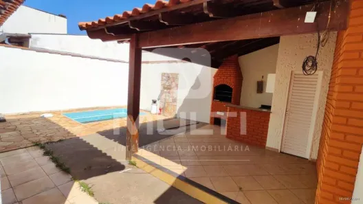 Casa de Condomínio com 3 Quartos à venda, 160m² no Jardim Holanda, Uberlândia