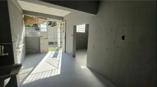 Galpão/Depósito/Armazém para alugar, 30m² no Taquara, Rio de Janeiro