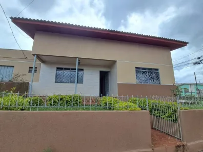 Sobrado com 6 Quartos à venda, 80m² no Neves, Ponta Grossa