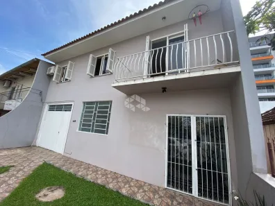 Casa com 3 Quartos à venda, 257m² no Camobi, Santa Maria