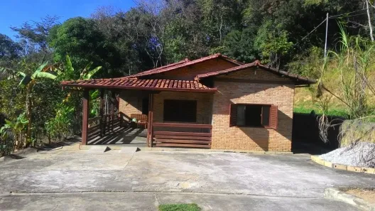 Fazenda/Sítio com 3 Quartos à venda, 130m² no Charneca, Betim