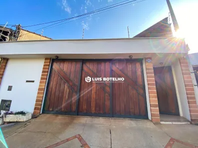 Casa com 3 Quartos à venda, 211m² no Castelinho, Piracicaba