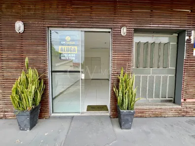 Sala Comercial para alugar, 30m² no Bom Retiro, Joinville