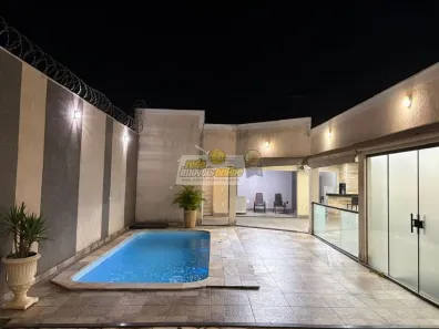 Casa com 2 Quartos para alugar, 210m² no Conjunto Manoel Mendes, Uberaba