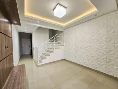 Sobrado com 2 Quartos à venda, 73m² no Aventureiro, Joinville