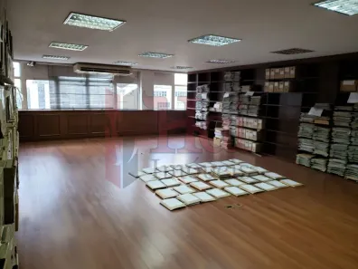 Sala Comercial para alugar, 800m² no Jardim Paulistano, São Paulo