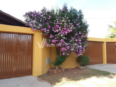 Fazenda/Sítio com 3 Quartos à venda, 150m² no Santa Terezinha, Paulínia