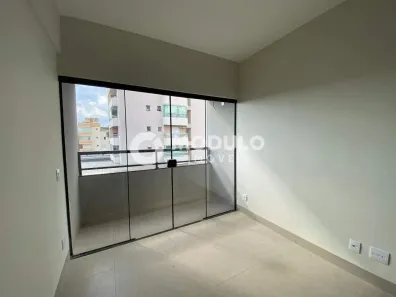 Apartamento com 3 Quartos para alugar, 90m² no Saraiva, Uberlândia