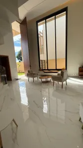 Sobrado com 5 Quartos para alugar, 300m² no Residencial Goiânia Golfe Clube, Goiânia