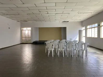 Sala Comercial com 1 Quarto à venda, 246m² no Setor Cândida de Morais, Goiânia