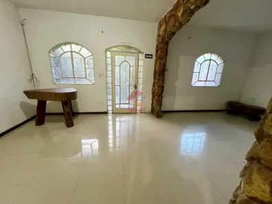 Casa com 4 Quartos à venda, 150m² no Vila Odete, Nova Lima