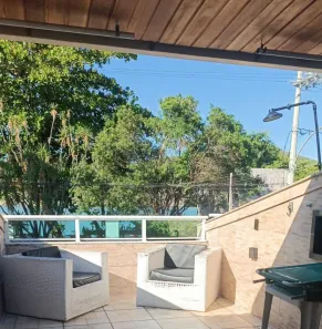 Casa de Condomínio com 3 Quartos para alugar, 115m² no Portinho, Cabo Frio